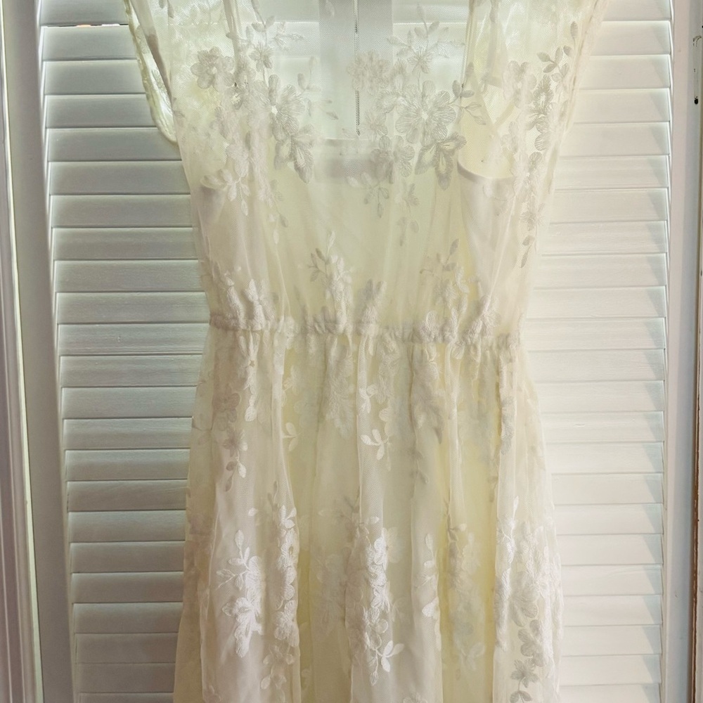 Abercrombie & Fitch Floral Lace Mini Dress - Cream